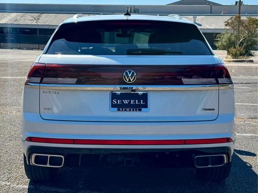 2024 Volkswagen Atlas Cross Sport 2.0T SEL