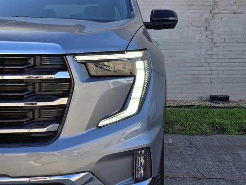 Sterling Metallic 2026 GMC Acadia Elevation FWD