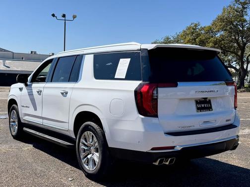 2025 GMC Yukon XL Denali