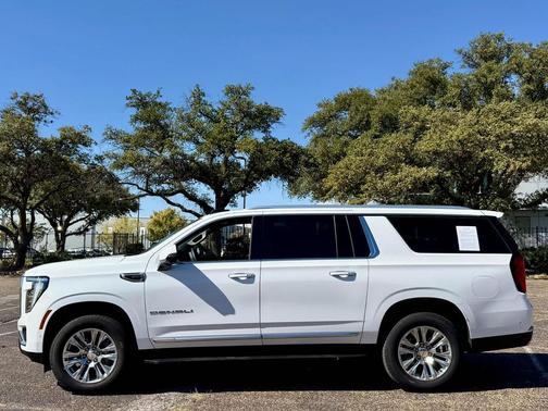 2025 GMC Yukon XL Denali