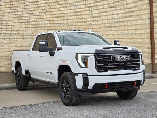 2026 GMC Sierra 2500 AT4