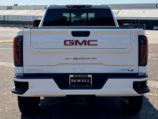 2024 GMC Sierra 2500 AT4