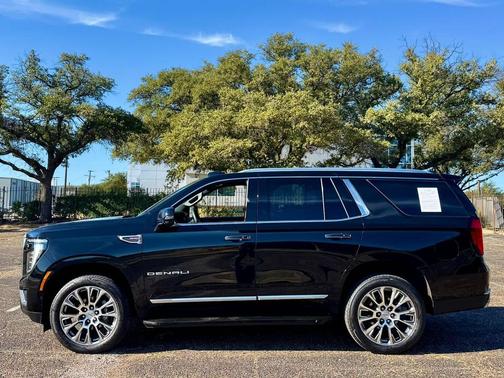 2025 GMC Yukon Denali