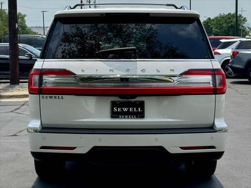 2018 Lincoln Navigator Select