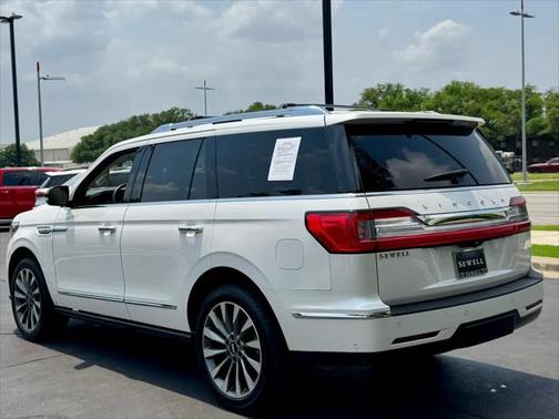 2018 Lincoln Navigator Select