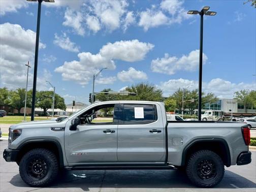 2024 GMC Sierra 1500 AT4X