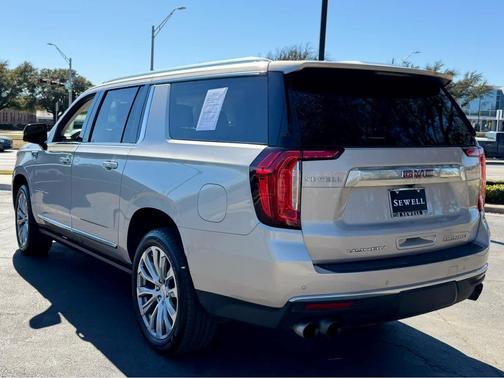 2022 GMC Yukon XL Denali