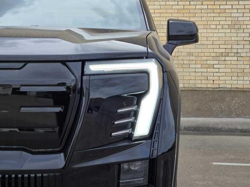 2026 GMC Sierra EV Extended Range Elevation