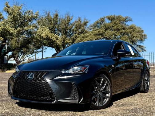 2018 Lexus IS 300 Base