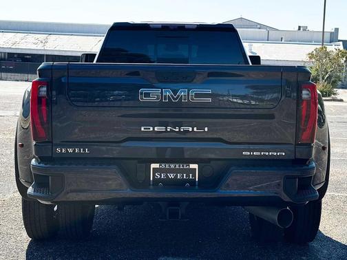 2024 GMC Sierra 3500 Denali