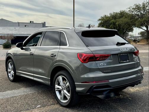 2021 Audi Q3 45 S line Premium
