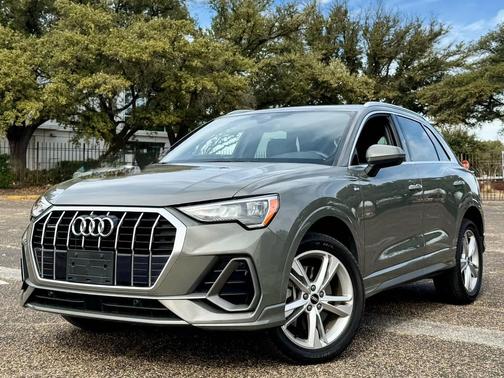 2021 Audi Q3 45 S line Premium
