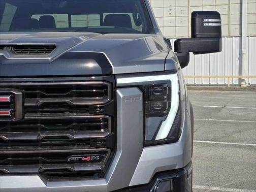 2025 GMC Sierra 2500 AT4