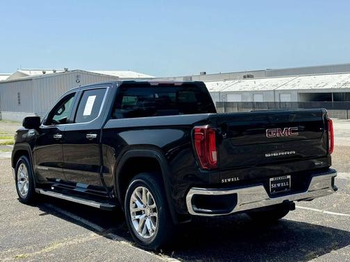 Onyx Black 2021 GMC Sierra 1500 SLT