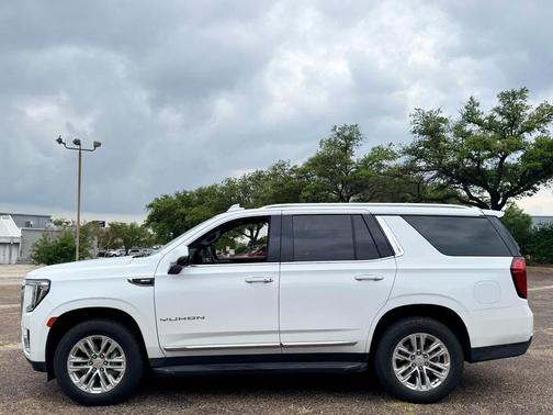 Summit White 2023 GMC Yukon SLT