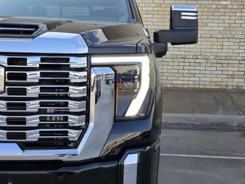 2025 GMC Sierra 2500 Denali