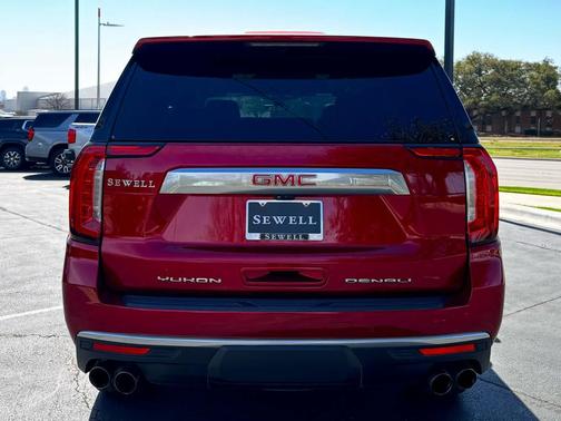 2022 GMC Yukon Denali