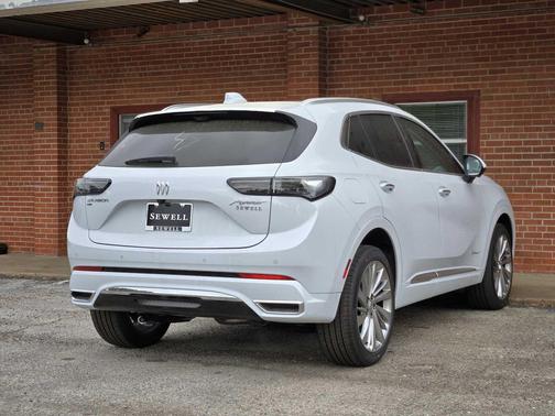 Iridescent White Tricoat 2026 Buick Envision Avenir AWD
