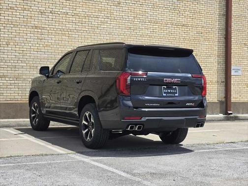 2025 GMC Yukon 4WD AT4