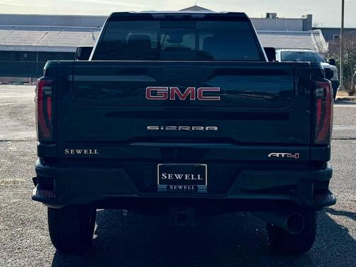 2024 GMC Sierra 2500 AT4