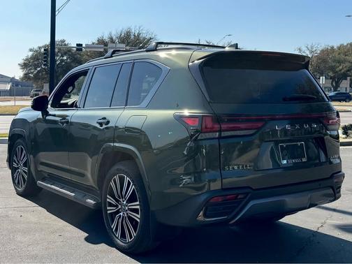 2025 Lexus LX 600 Luxury