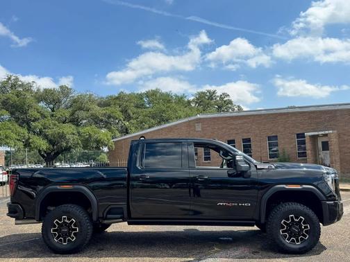 2025 GMC Sierra 2500 AT4