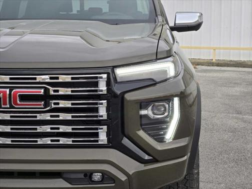 2025 GMC Canyon Denali