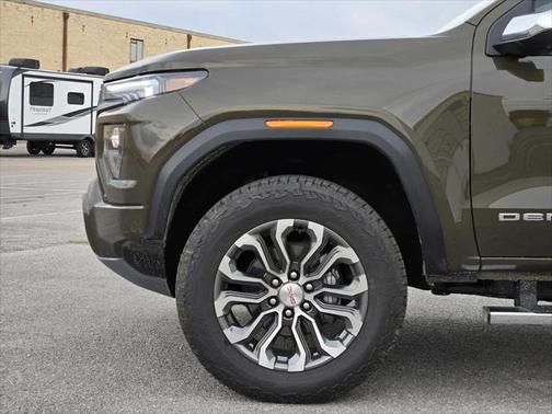 2025 GMC Canyon Denali