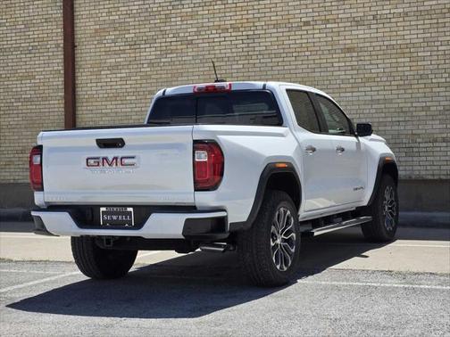 2025 GMC Canyon Denali