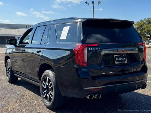 2023 GMC Yukon 4WD AT4