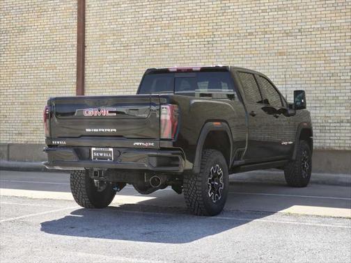 2025 GMC Sierra 2500 AT4