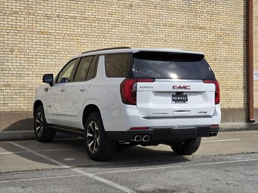 2025 GMC Yukon 4WD AT4