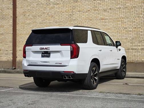 2025 GMC Yukon 4WD AT4