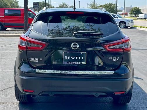 2021 Nissan Rogue Sport SV