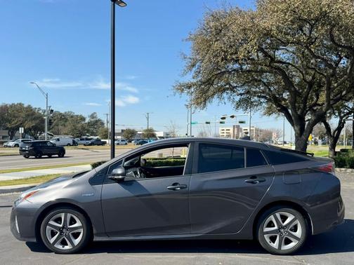 2016 Toyota Prius Four Touring