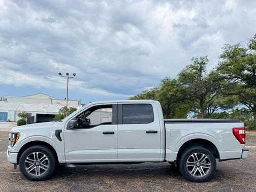 Avalanche 2023 Ford F-150 XL