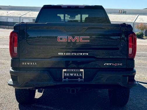 2023 GMC Sierra 1500 AT4X