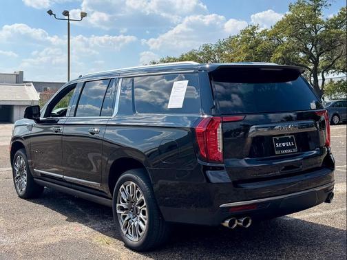 2023 GMC Yukon XL Denali Ultimate