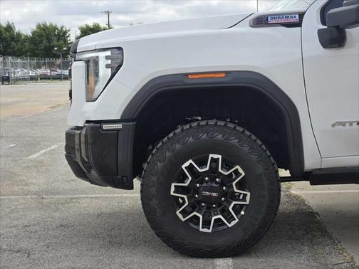 2025 GMC Sierra 2500 AT4