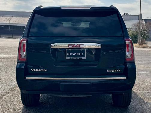 2020 GMC Yukon Denali