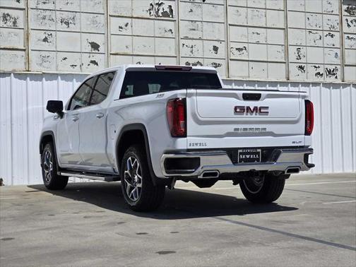 2025 GMC Sierra 1500 SLT