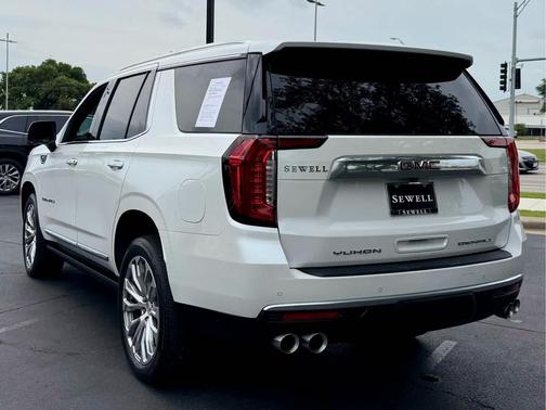 White Frost Tricoat 2023 GMC Yukon Denali