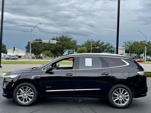 2022 Buick Enclave FWD Avenir