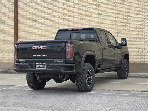 2025 GMC Sierra 2500 AT4