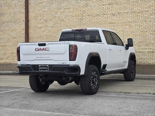 2025 GMC Sierra 2500 AT4