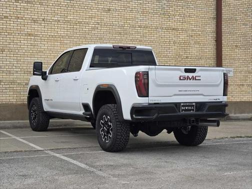 2025 GMC Sierra 2500 AT4