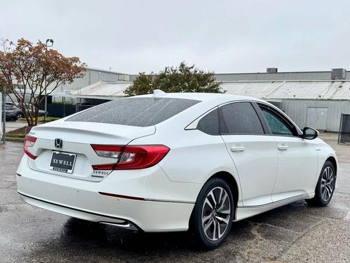 Platinum White Pearl 2022 Honda Accord Hybrid EX-L