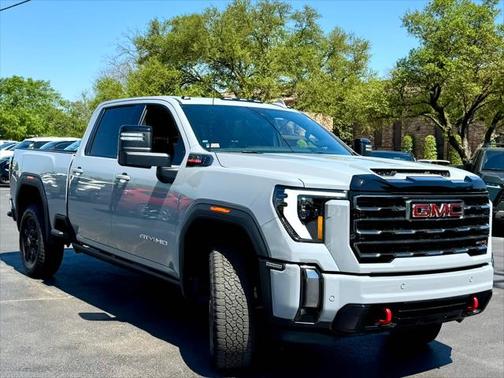 2024 GMC Sierra 2500 AT4