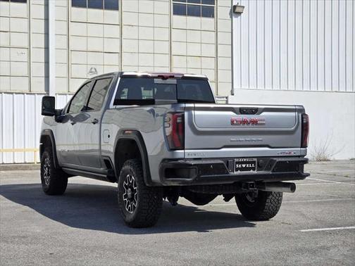 2025 GMC Sierra 2500 AT4