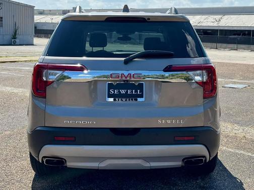 2023 GMC Acadia FWD SLT